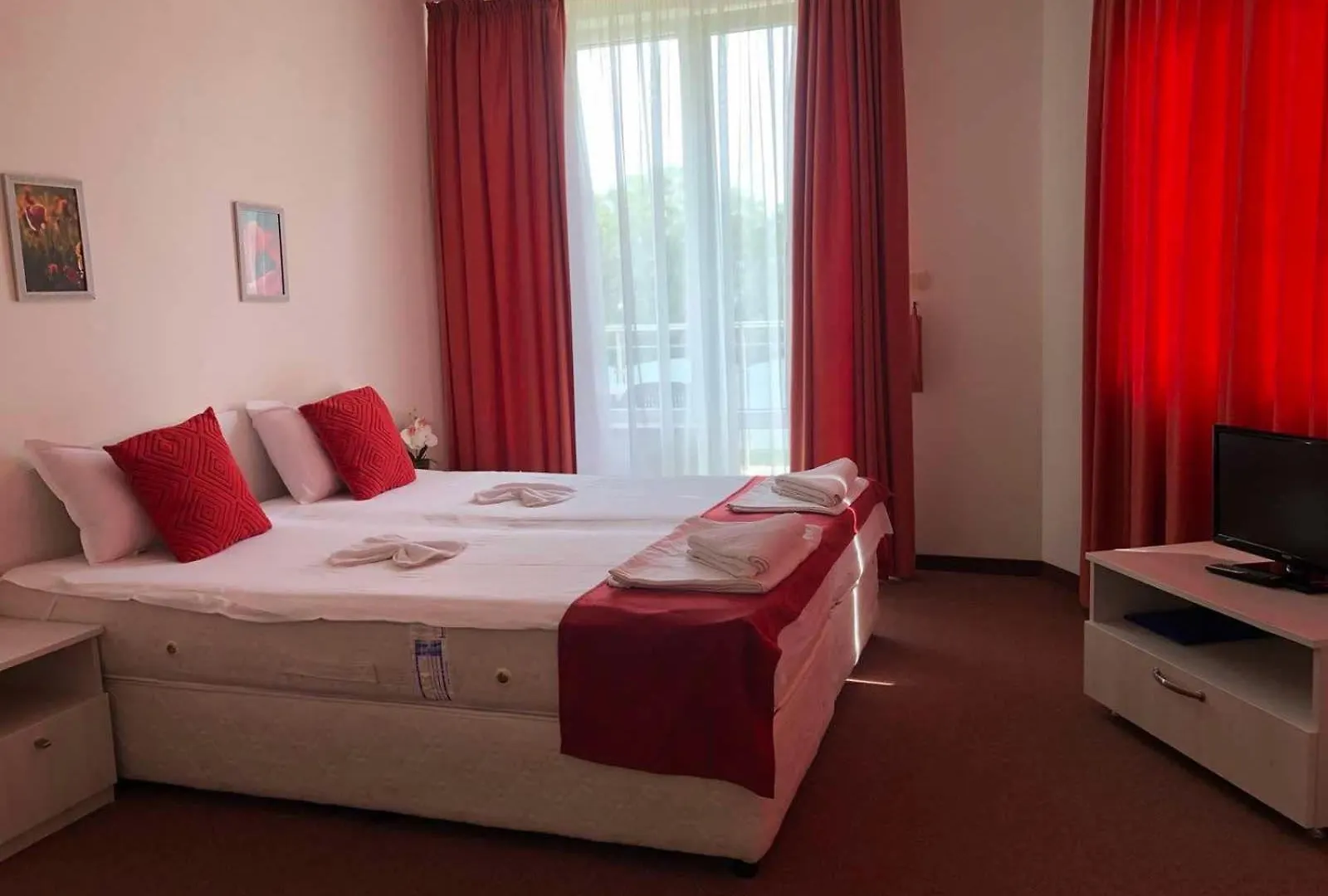 Complex Pika Guest House Golden Sands