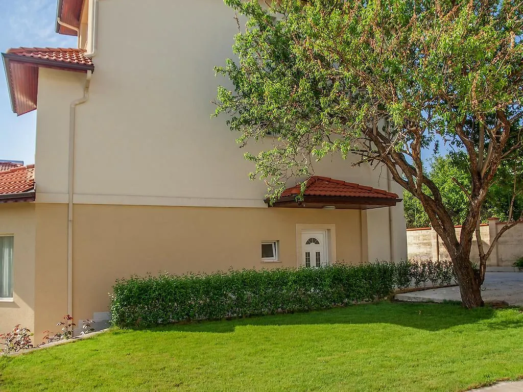 Complex Pika Guest House Golden Sands